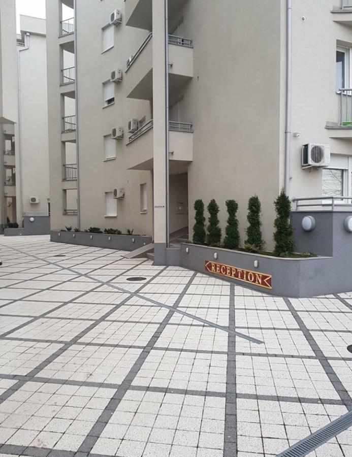 Holiday Wing Apartment 2 Jagodina Kültér fotó