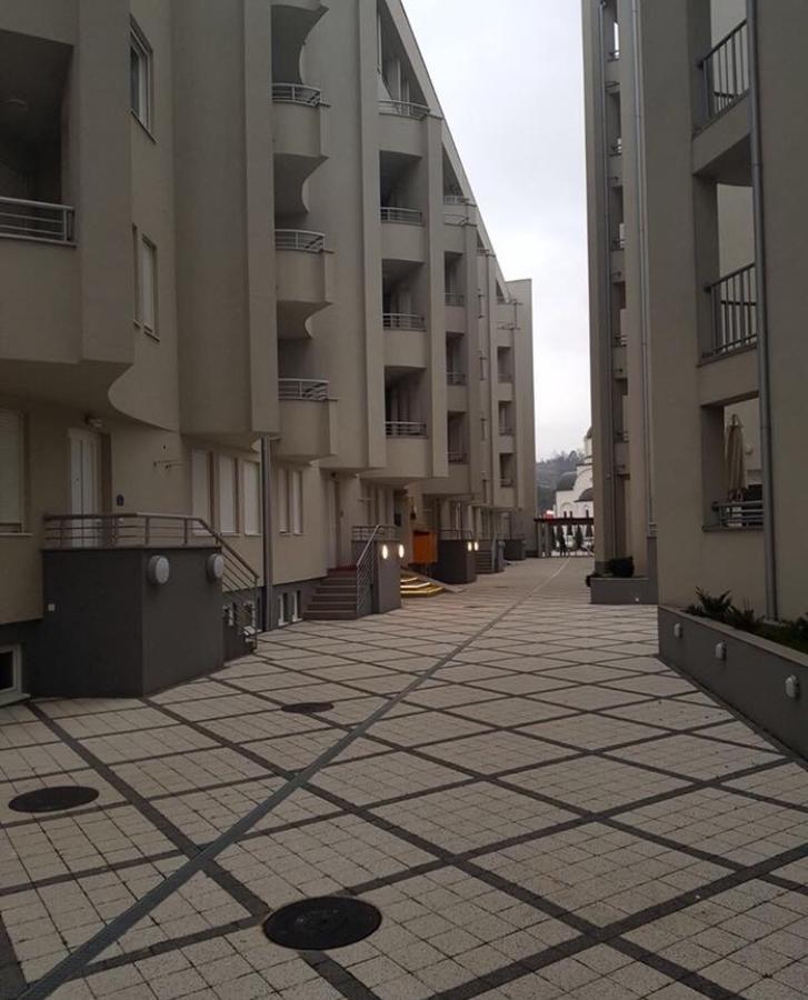 Holiday Wing Apartment 2 Jagodina Kültér fotó